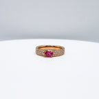 Anillo de Zafiro Rosa con Diamantes