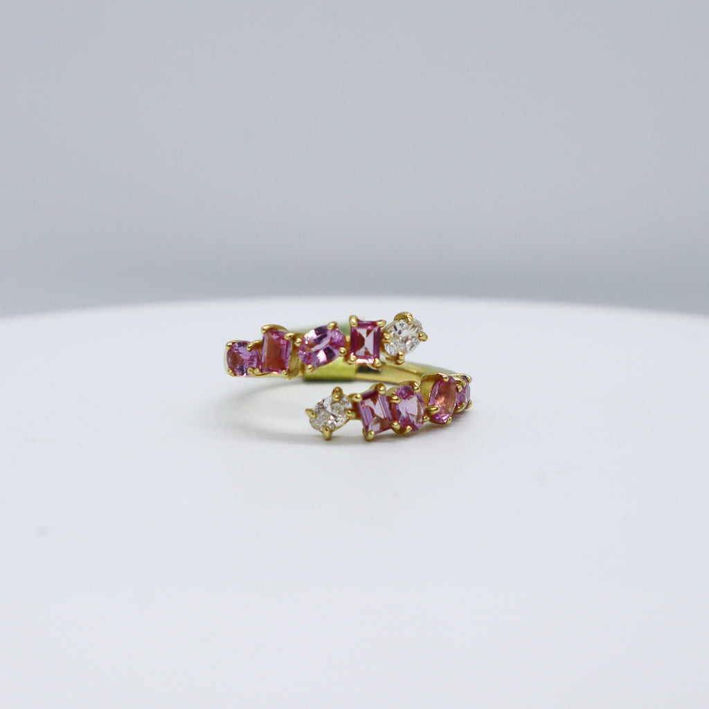 Anillo de Zafiros Rosas con Diamantes