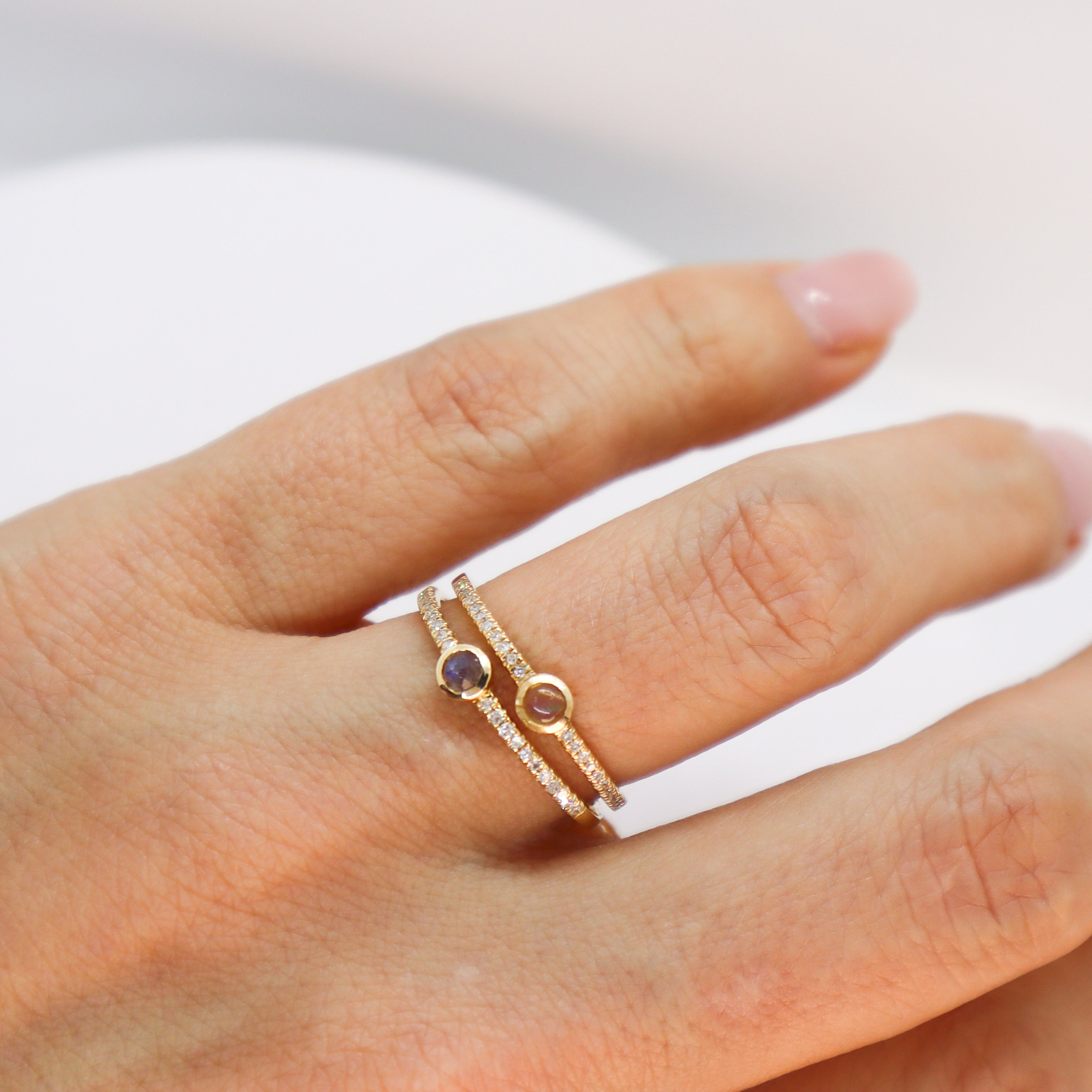 Anillo de Labradorita con Diamantes