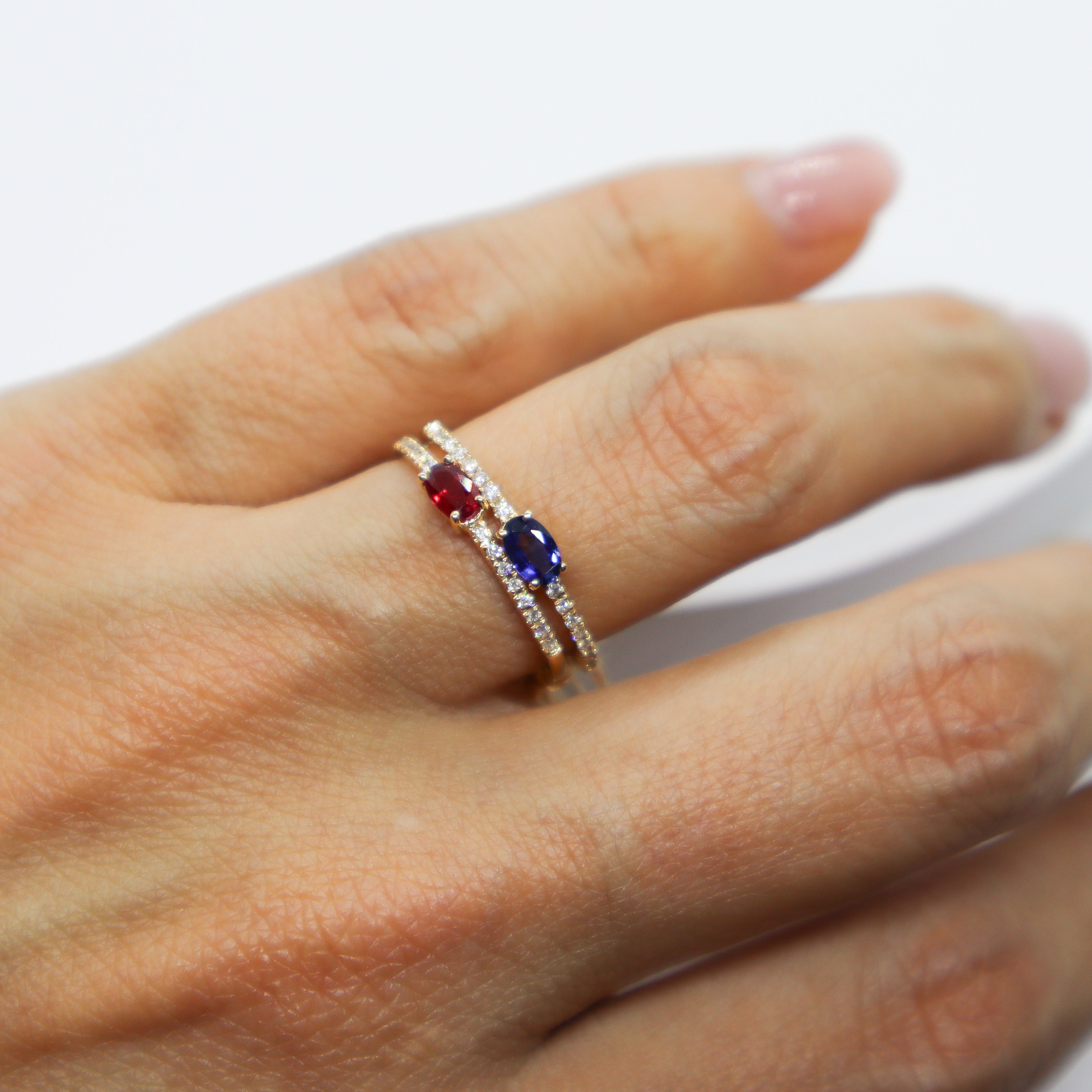 Anillo de Gema con Diamantes