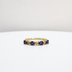 Anillo de Zafiro con Diamantes