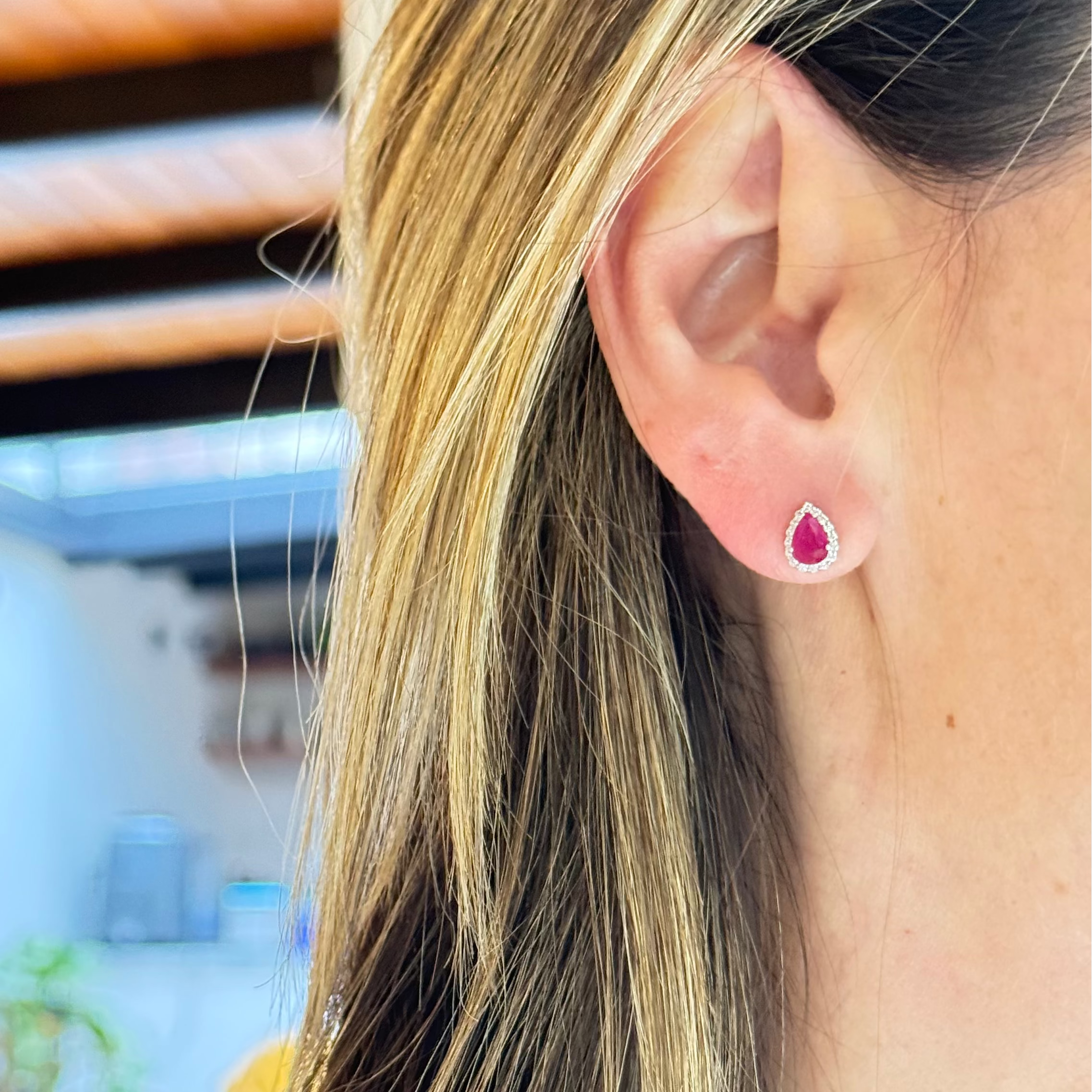 Aretes de Rubí Gota