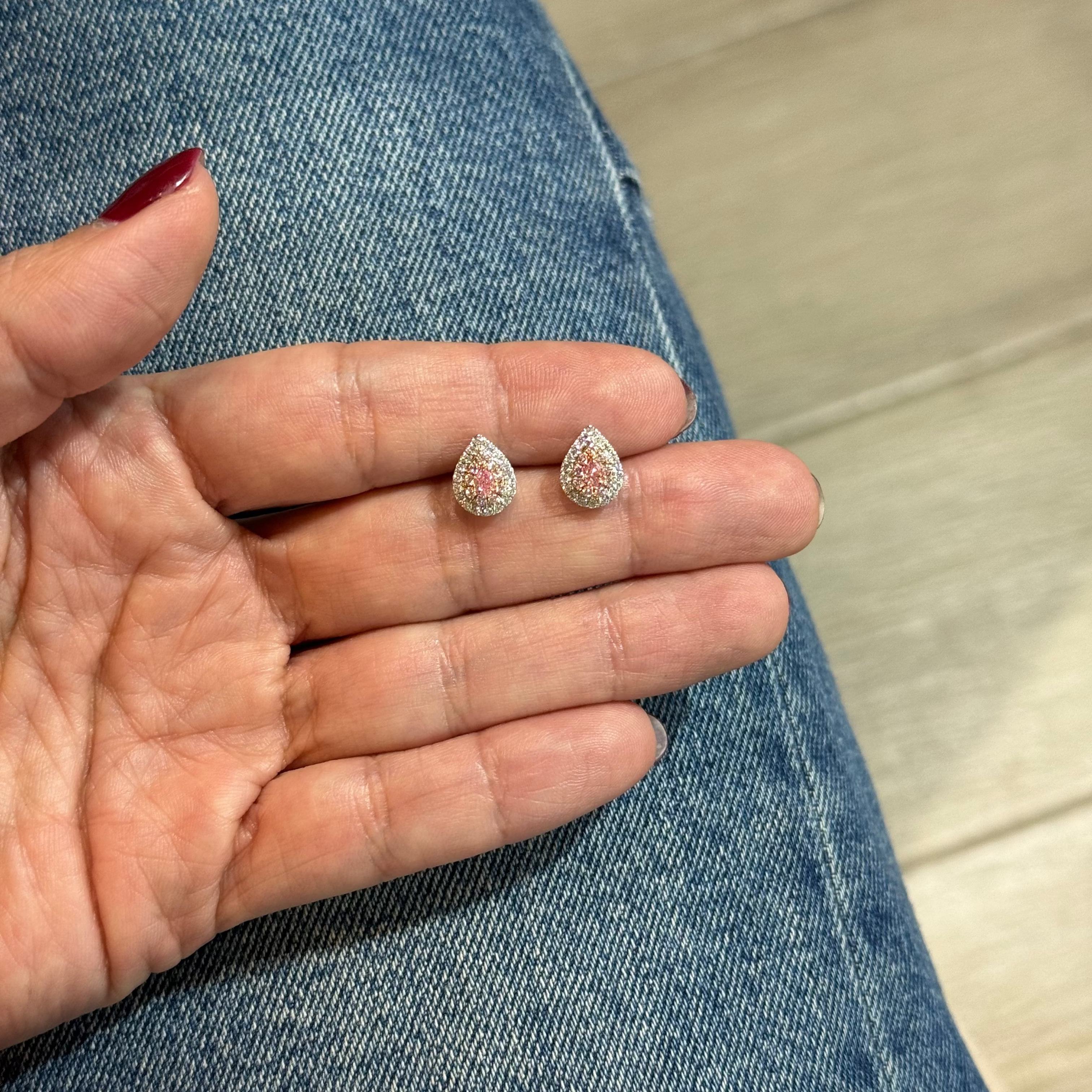 Aretes de Diamantes Rosas y Blancos