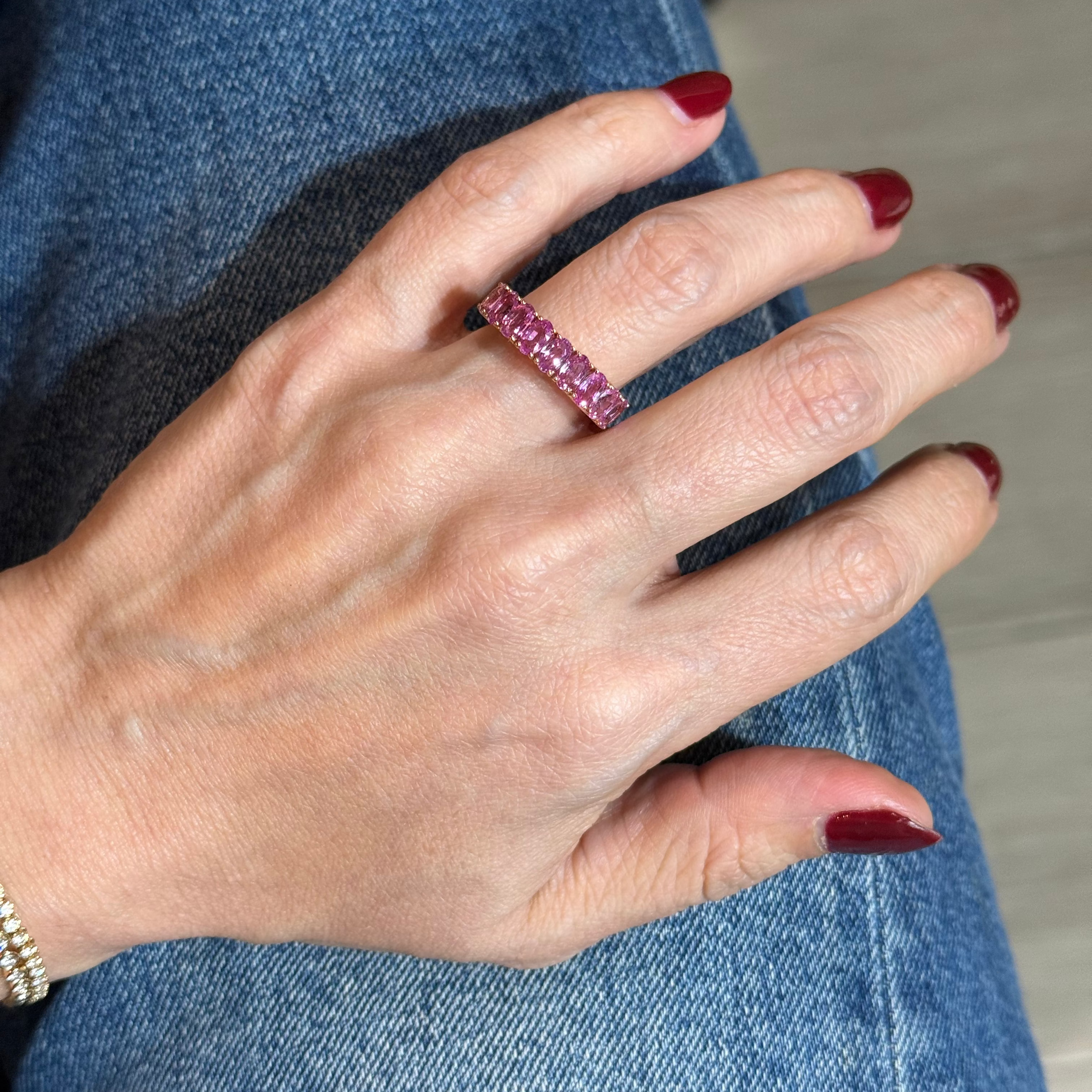 Anillo de Zafiros Rosas