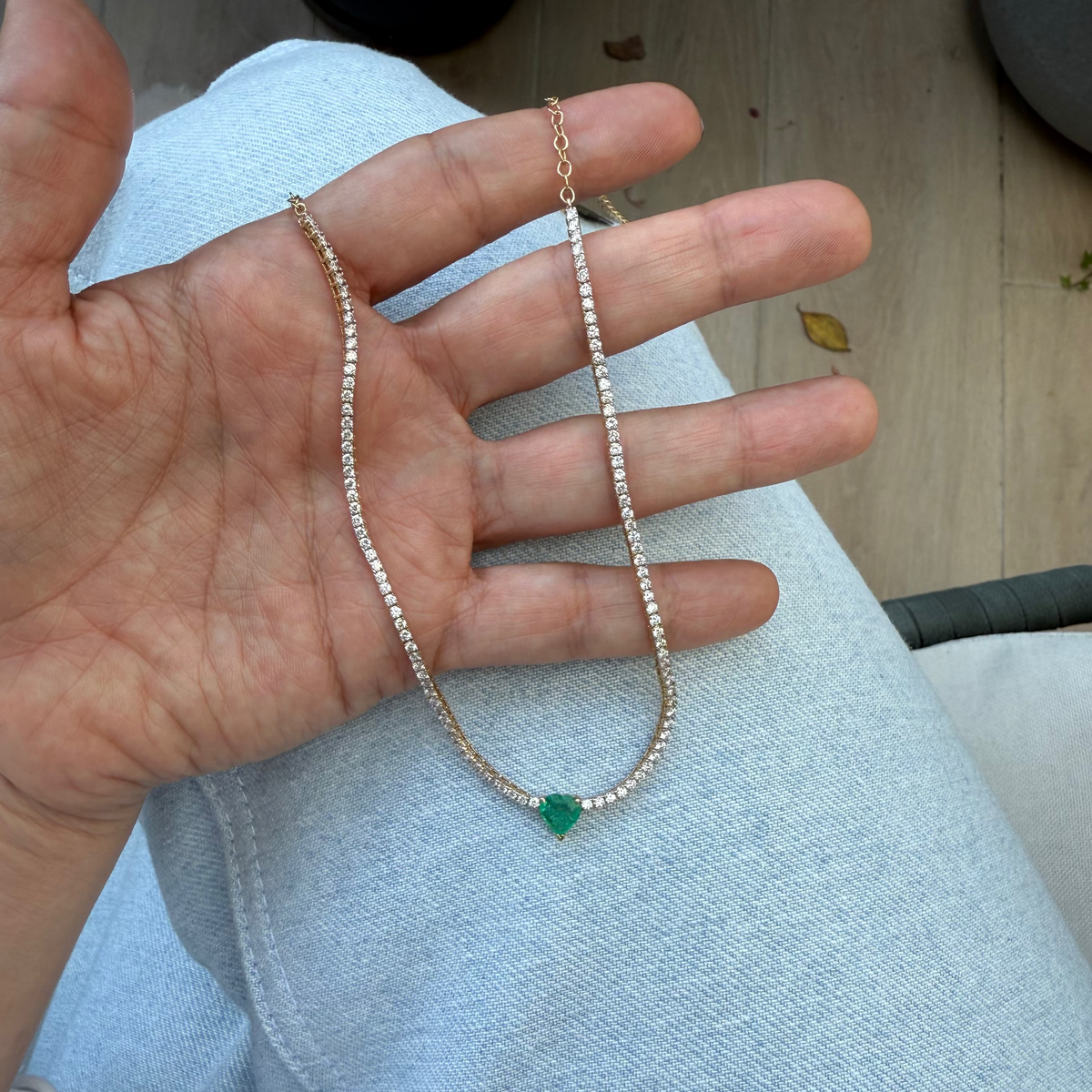 Tennis Necklace con Esmeralda en Corte Corazón