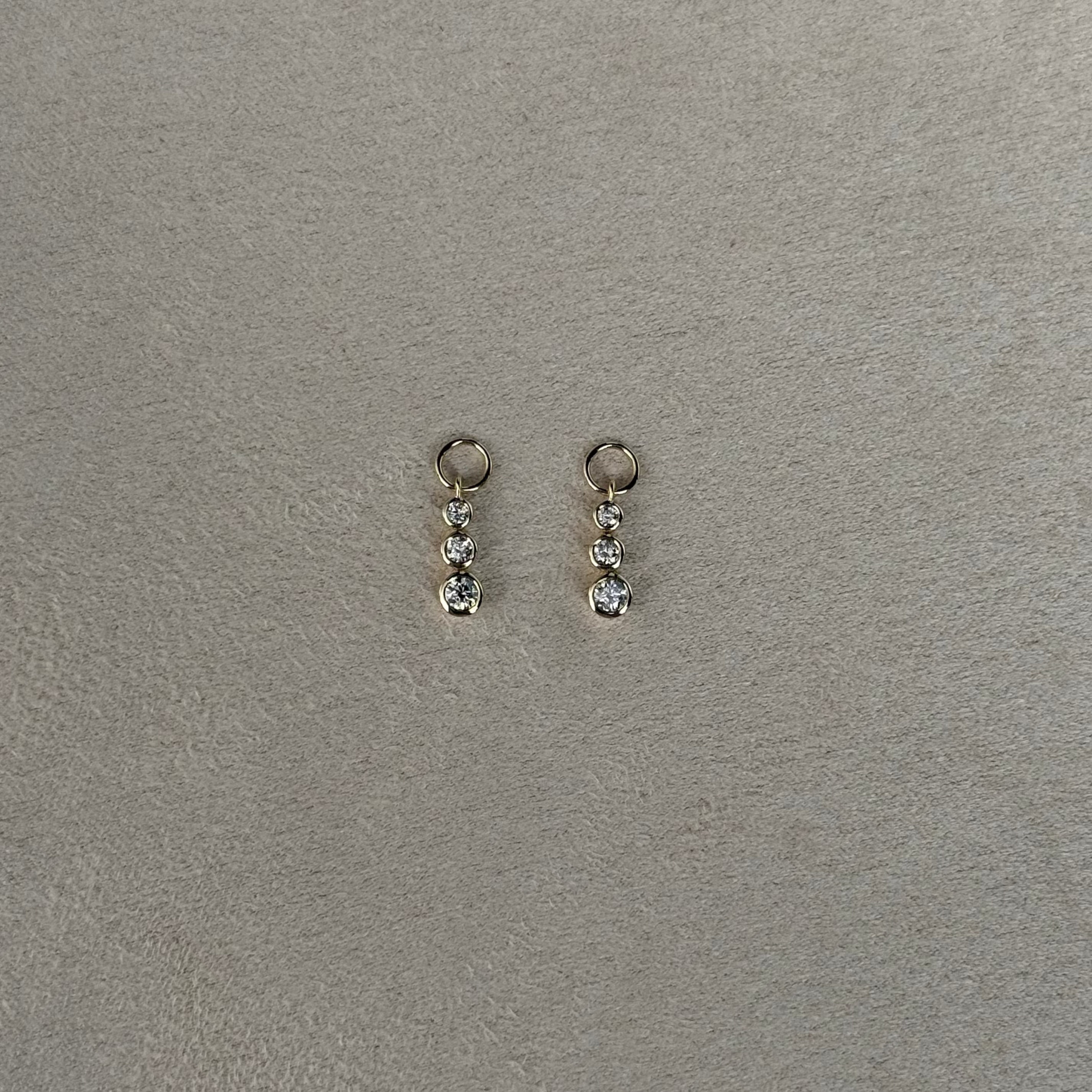 Charm para Aretes Biselado 3 Diamantes