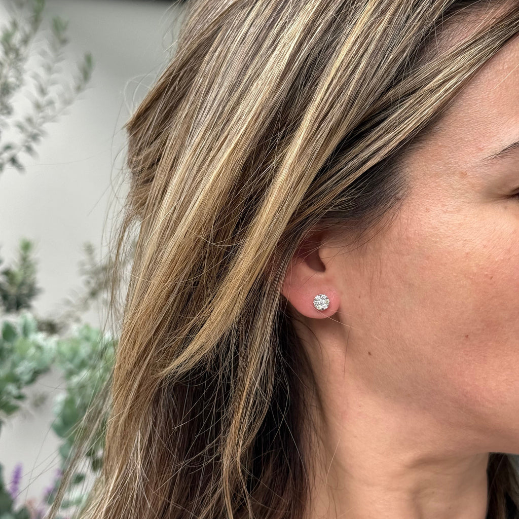 Studs de Diamantes 18k