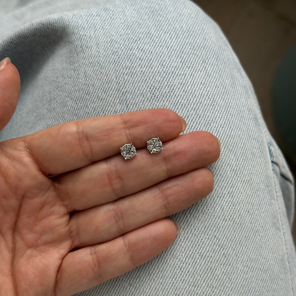 Studs de Diamantes